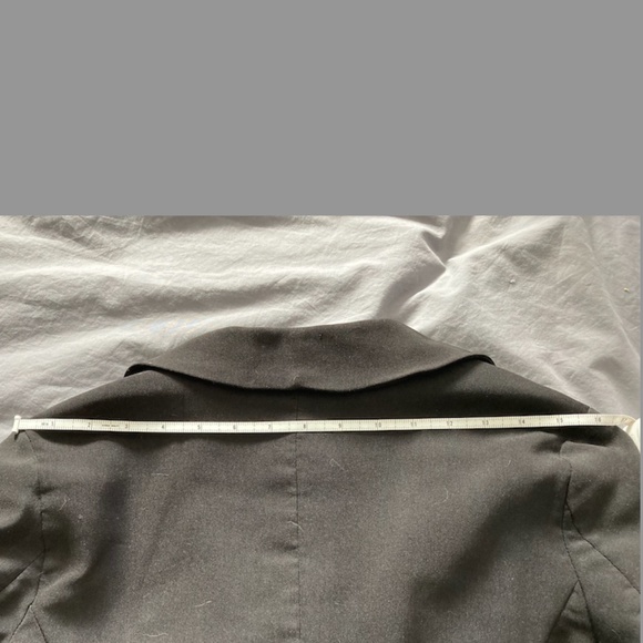Black blazer - Picture 4 of 6